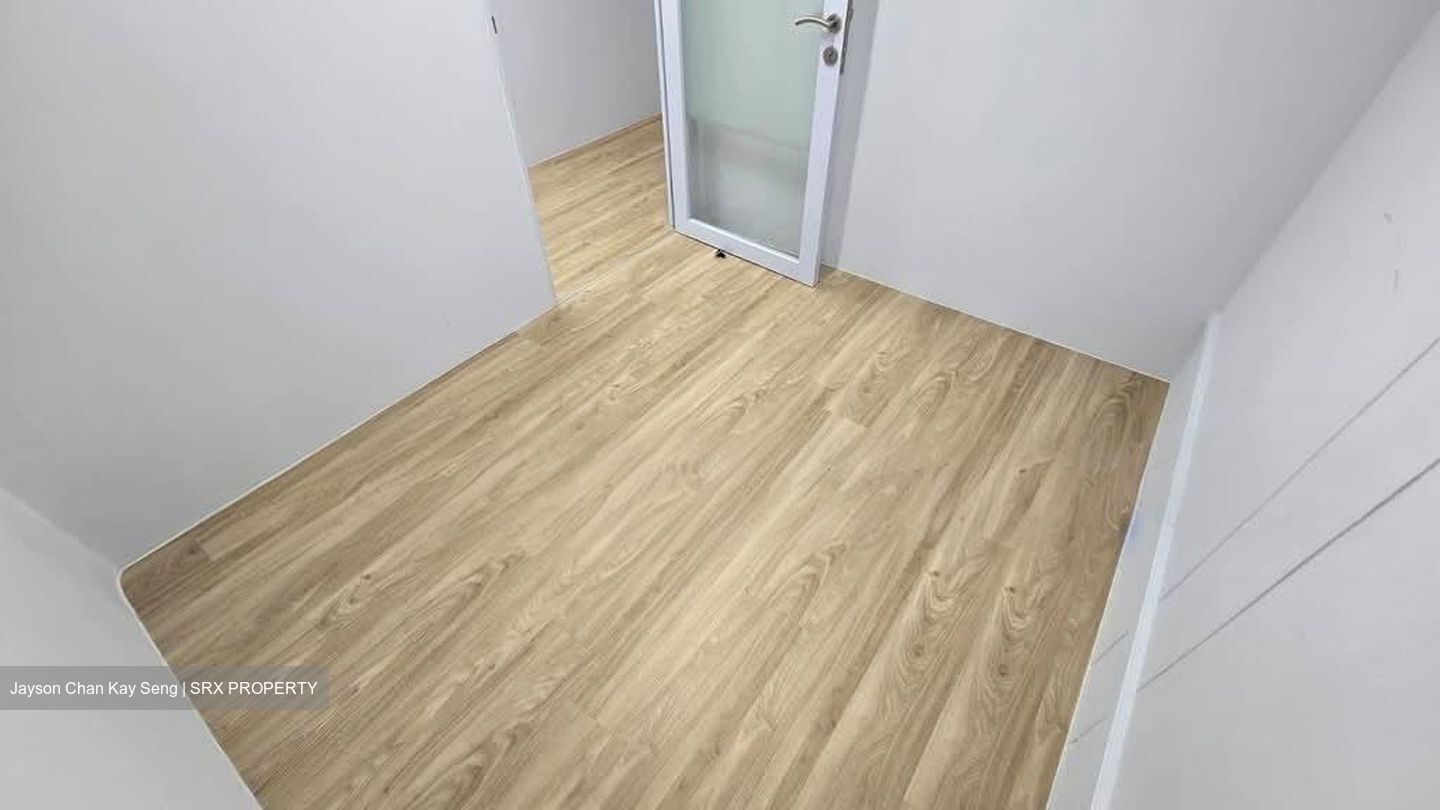 Jurong Gateway Road (D22), Office #577738211